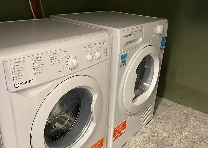 Superb Double Near Croke Park - 3 *