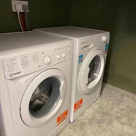 Superb Double Near Croke Park - 3 *