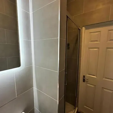 Superb Double Near Croke Park - 3 Guest house