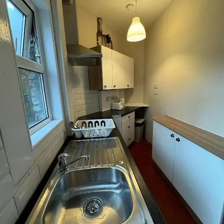 Superb Double Near Croke Park - 3 Guest house *