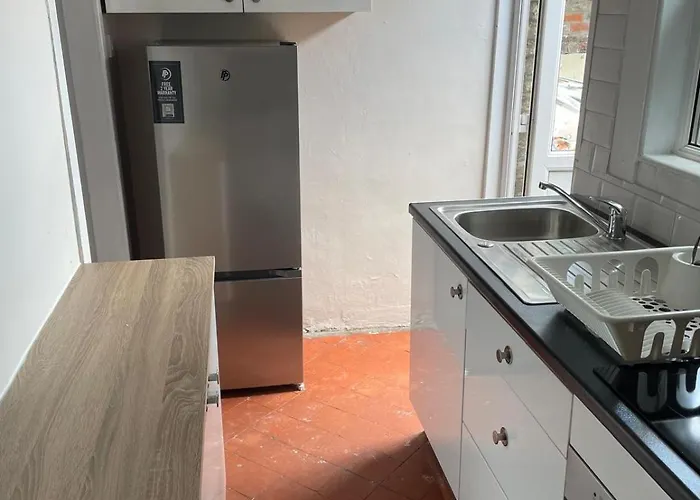 Superb Double Near Croke Park - 3