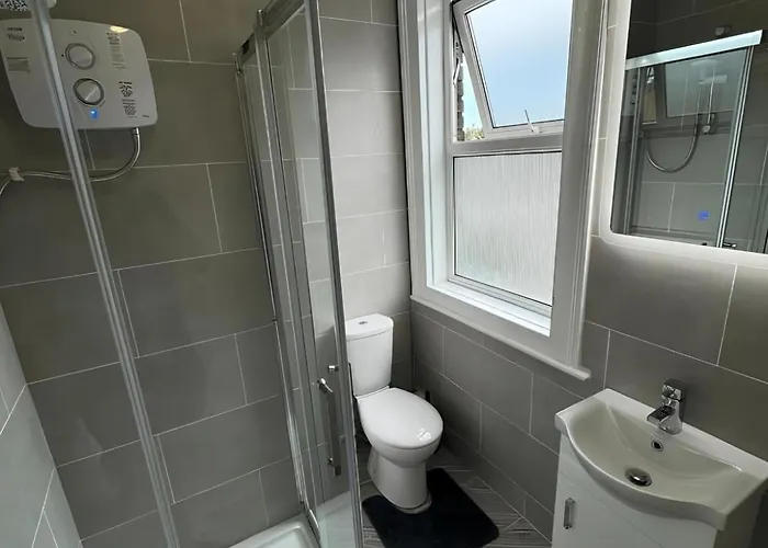 Konukevi Superb Double Near Croke Park - 3 *